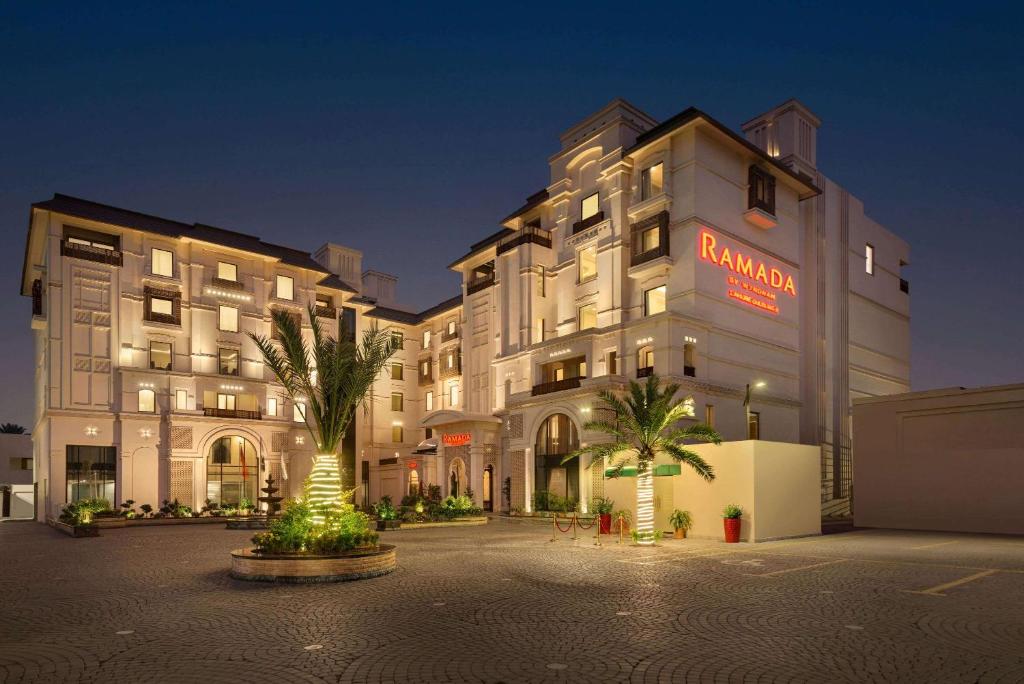 Book Hotels Near Gaddafi Stadium With Fly Pakistan At Affordable Prices