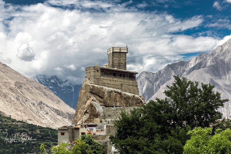 A Travel Guide To Karimabad, Hunza.