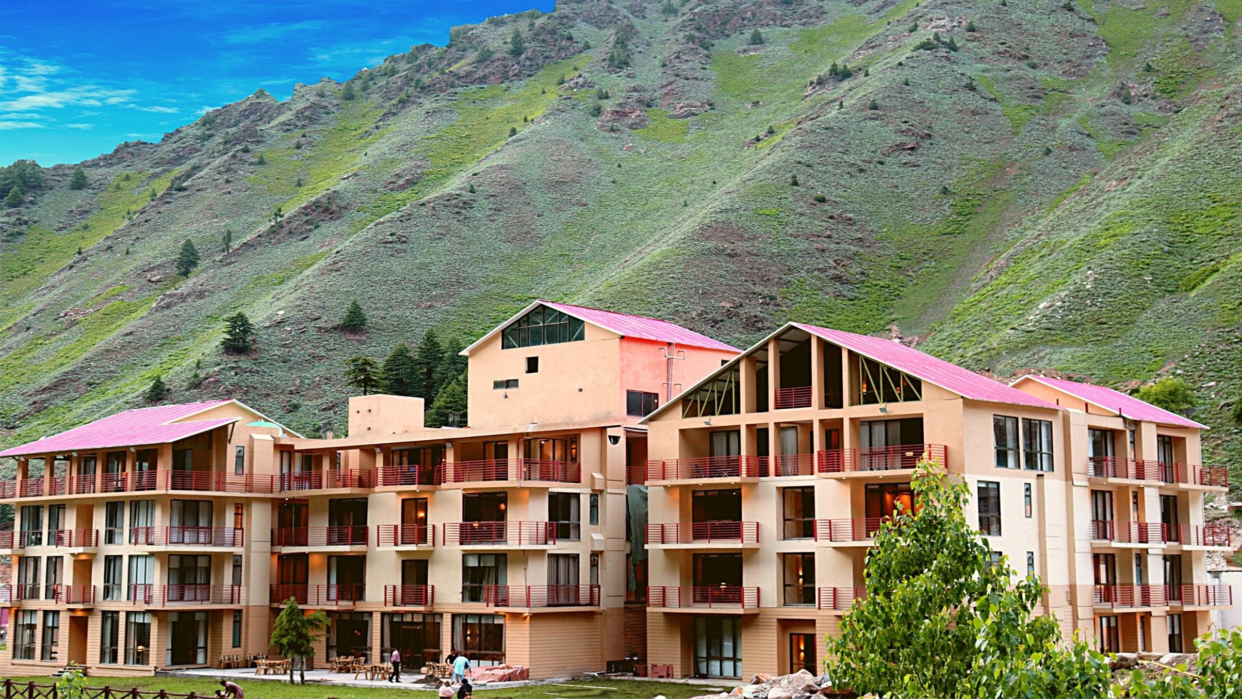 Discover Top 5 Hotels in Naran For Unforgettable Stays