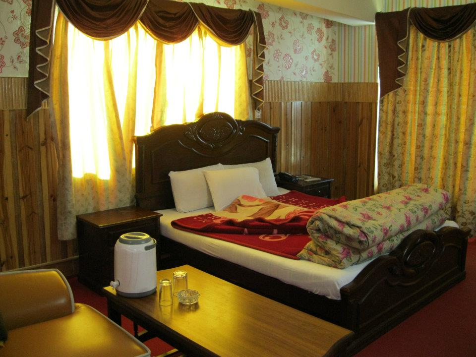 Best Hotels At Mall Road Murree For Honeymoon Couples