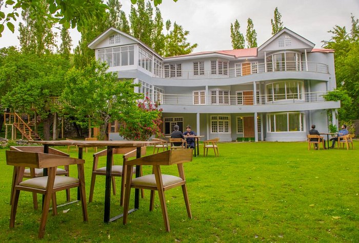 Discover Luxury And Serenity  Top 10 Hotels In Skardu