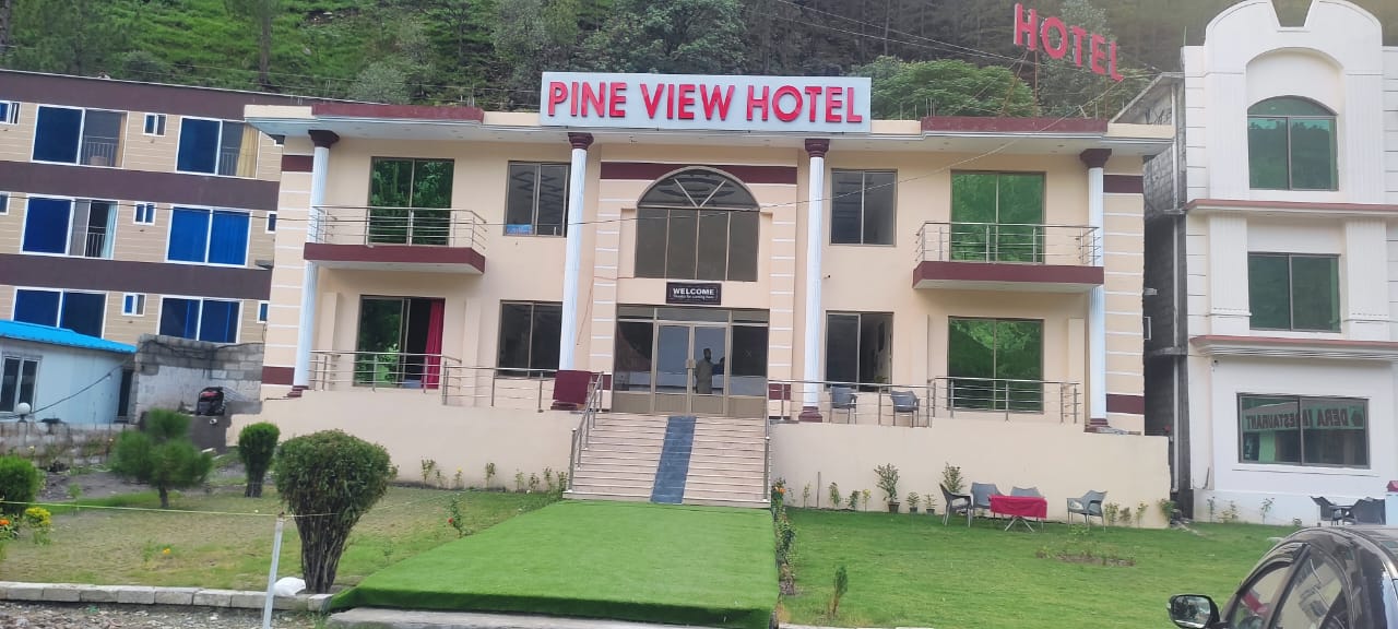 Pine View Hotel & Dera Inn Restaurant