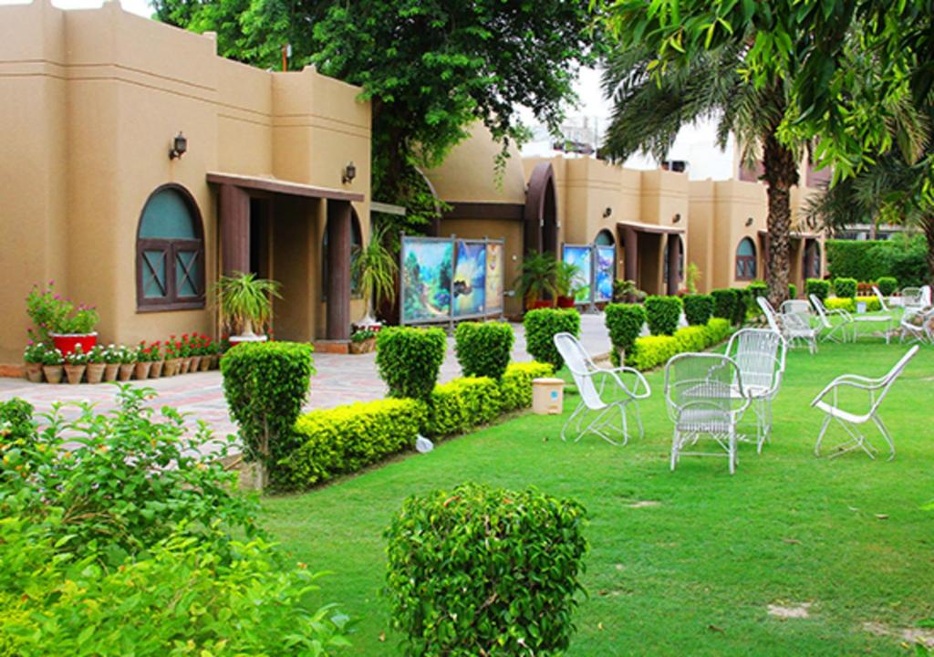 hotel-img