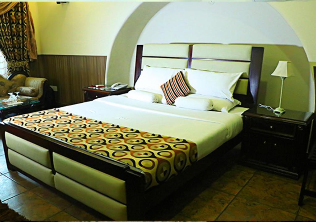 Lataska Hotel Bahawalpur