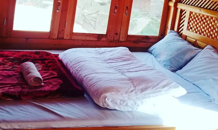 Deluxe Room (With Heater)