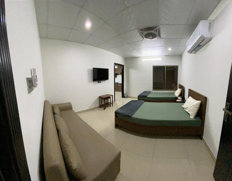 hotel-img
