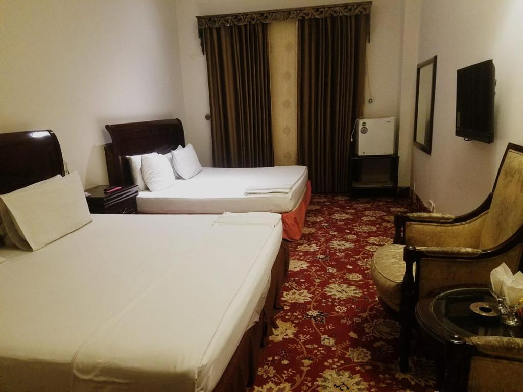 hotel-img