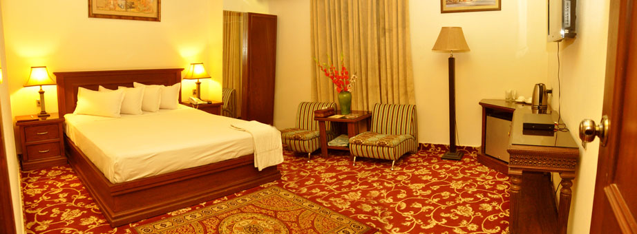 Rajone Hotel Faisalabad
