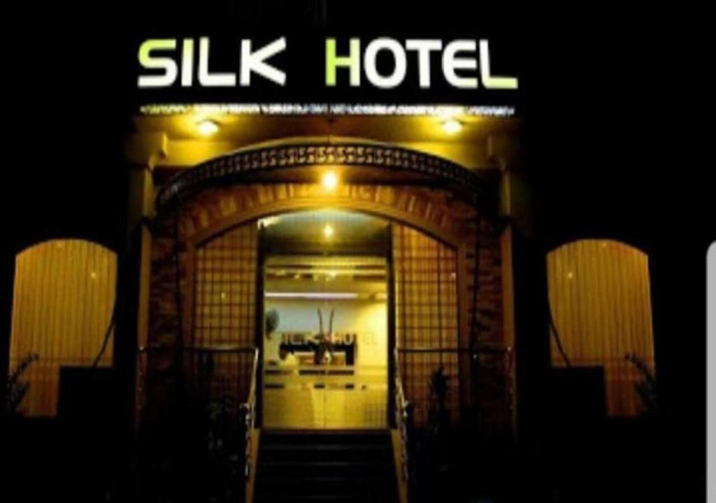 hotel-img