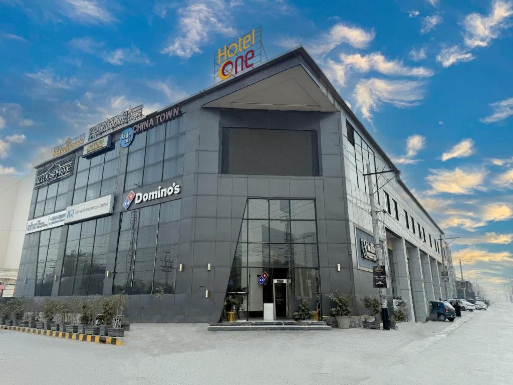 hotel-img