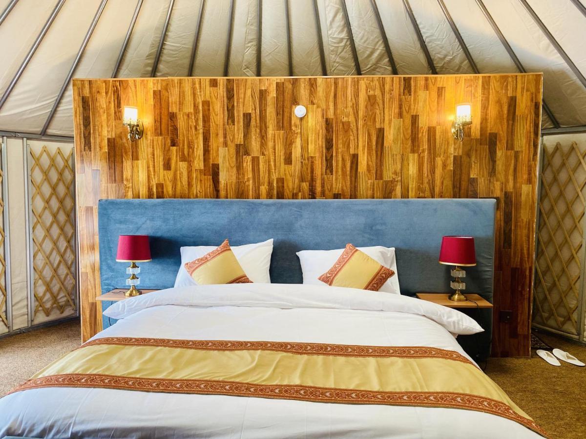 hotel-img