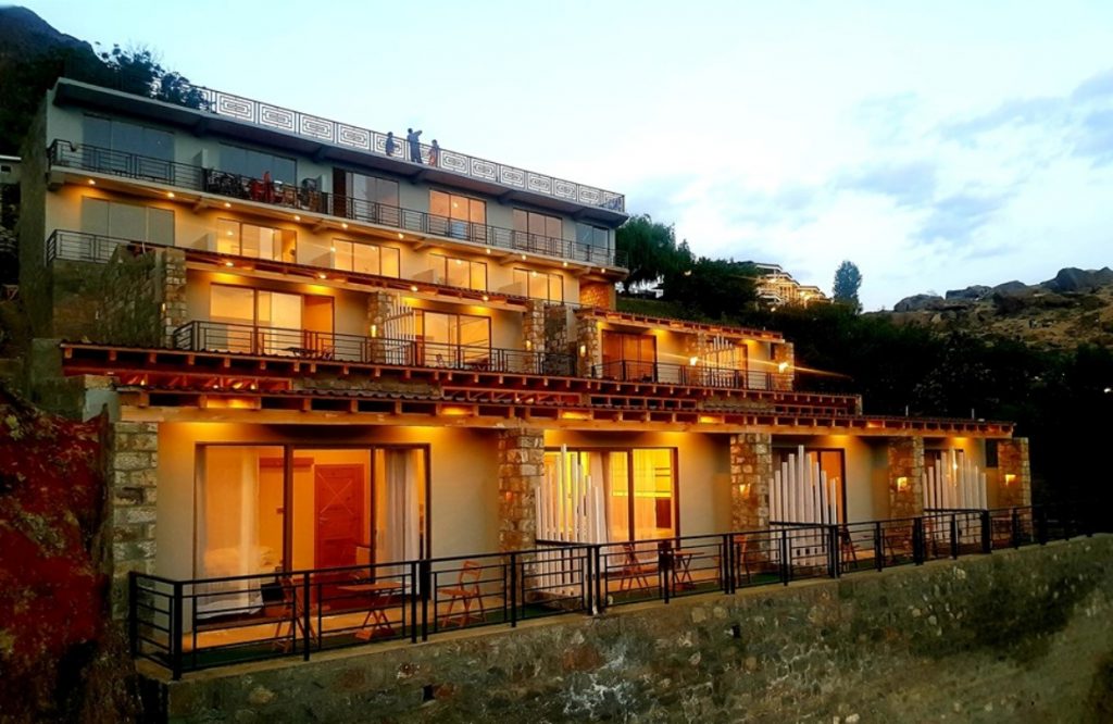 hotel-img