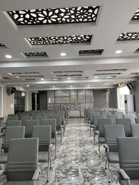 Grand Blu Hotel Hyerabad
