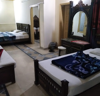 hotel-img