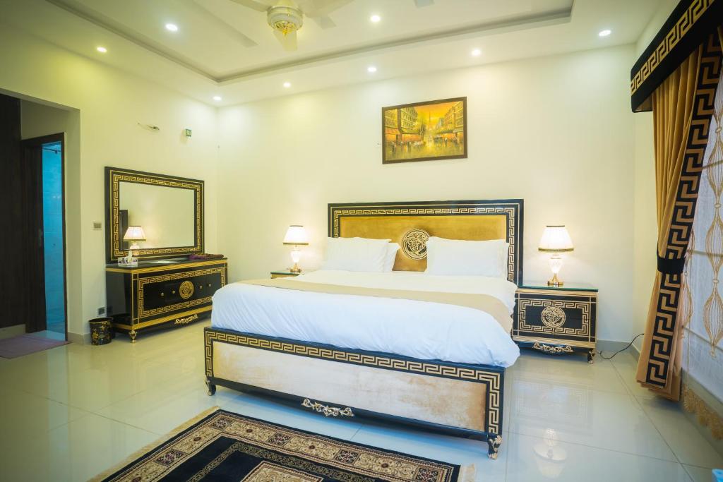 Canadian Inn Hotel Islamabad