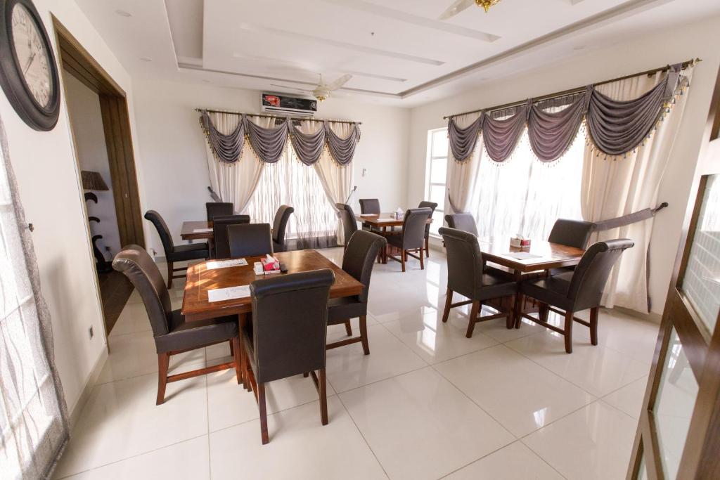 Canadian Inn Hotel Islamabad