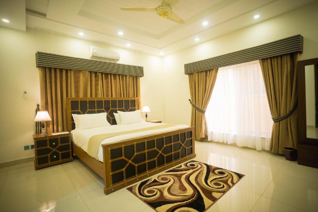 Canadian Inn Hotel Islamabad