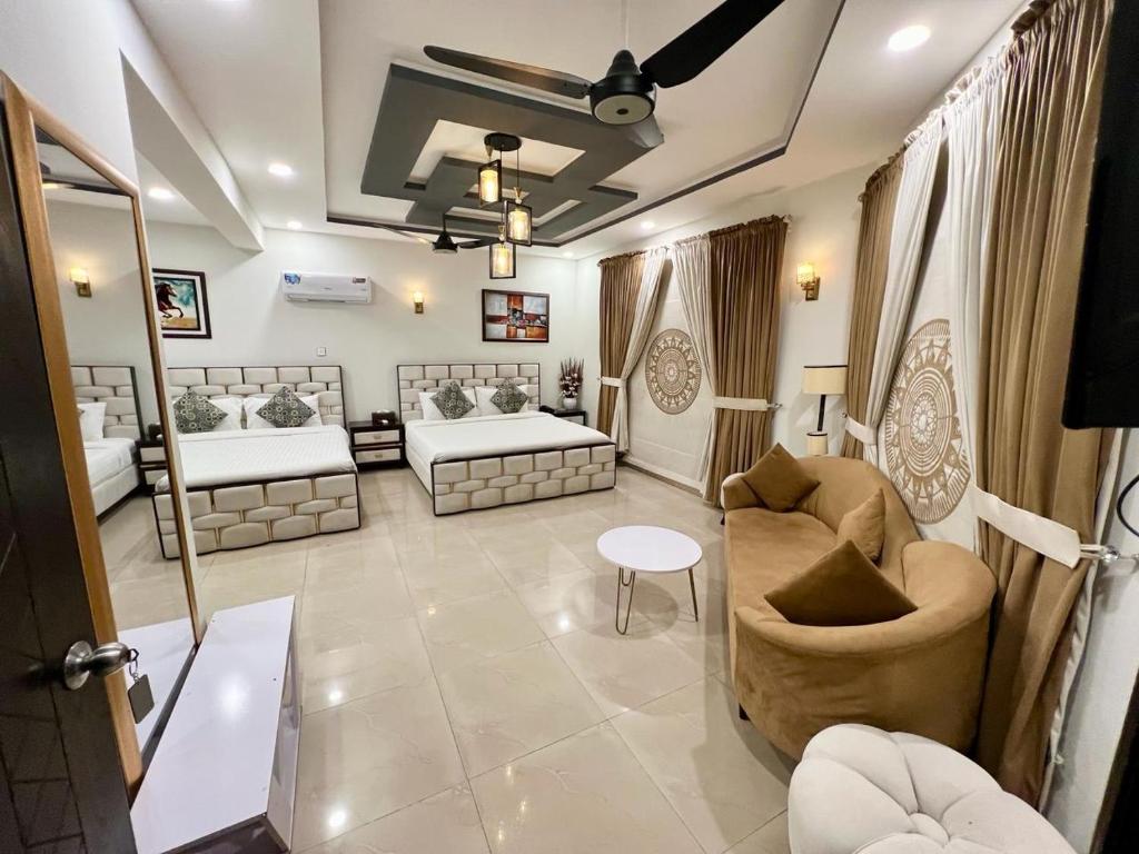 hotel-img