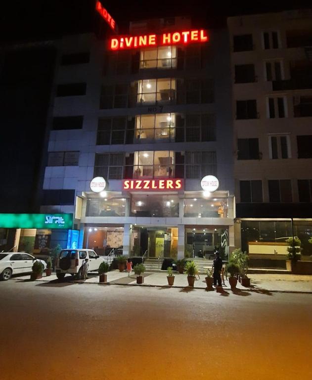hotel-img