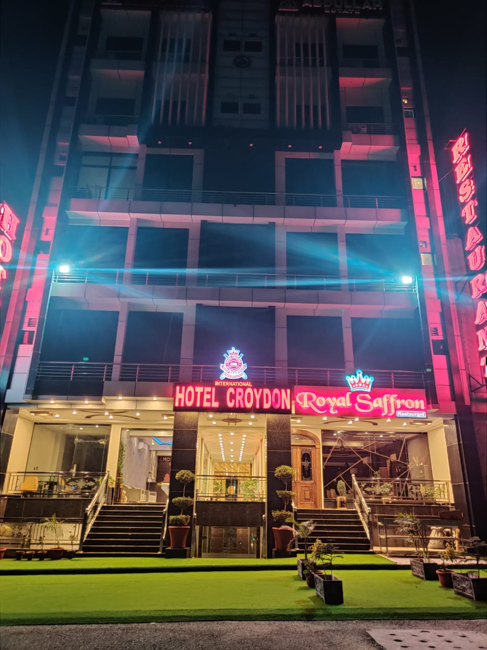 hotel-img