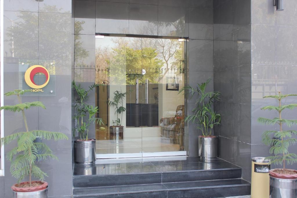hotel-img
