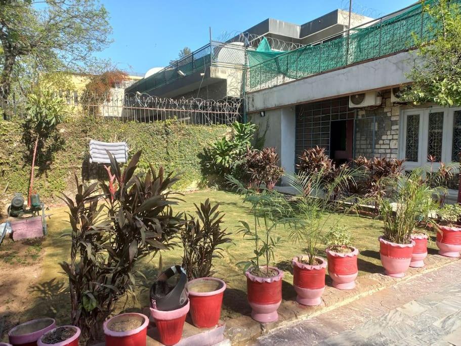 hotel-img