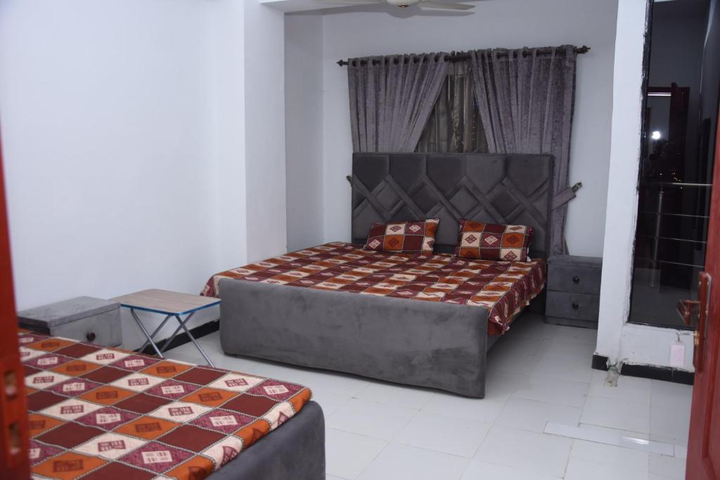 hotel-img