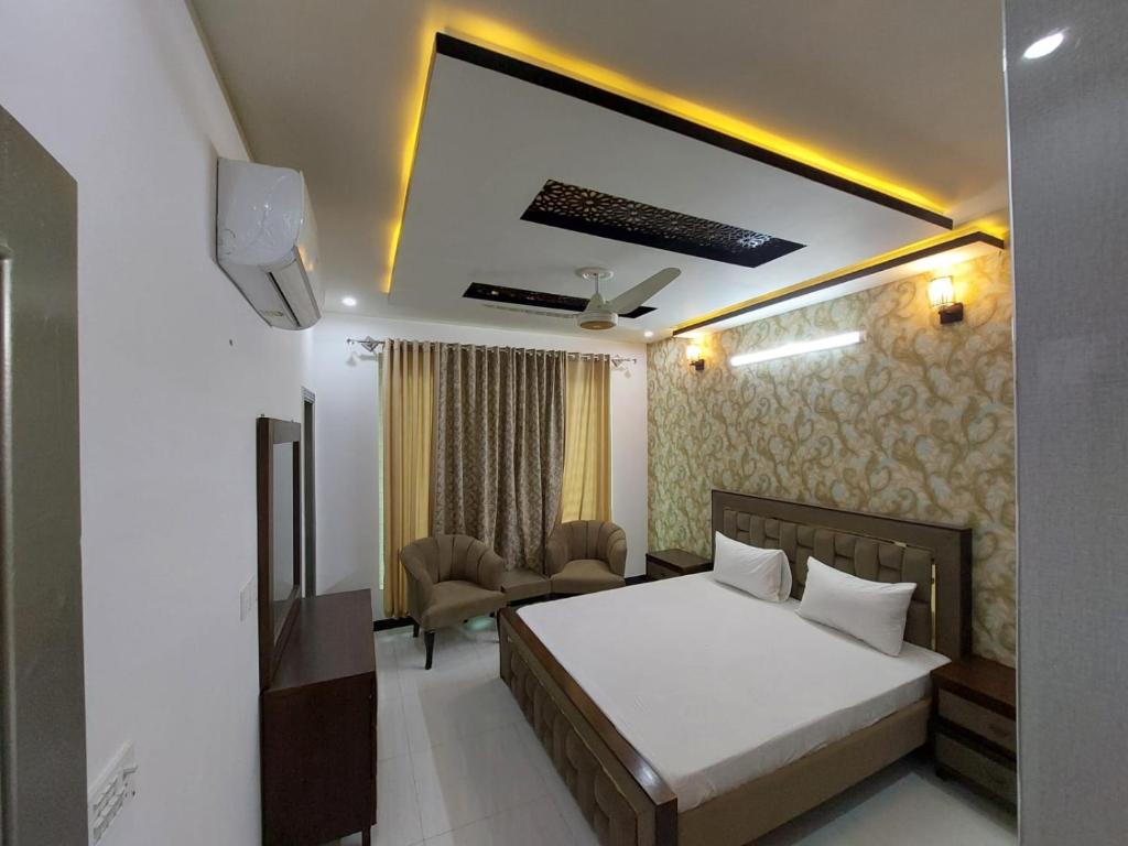 hotel-img
