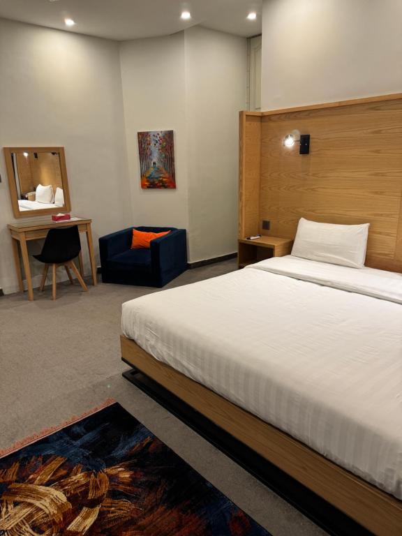 La Maison Hotel Islamabad