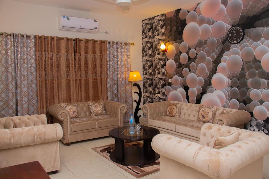 Livin Hub Guest House Islamabad