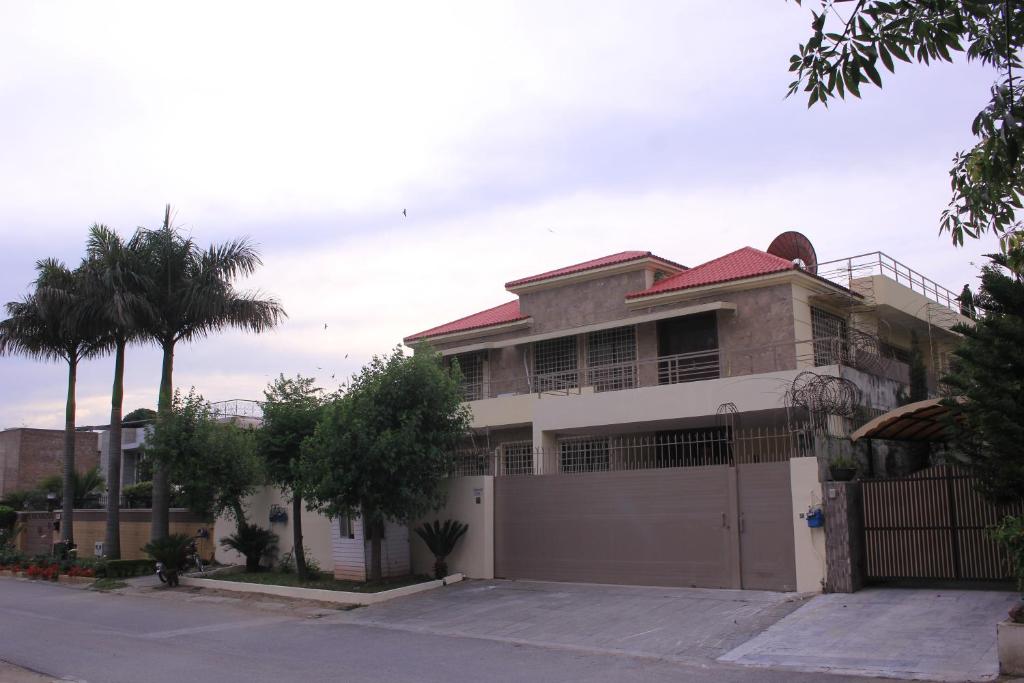 hotel-img