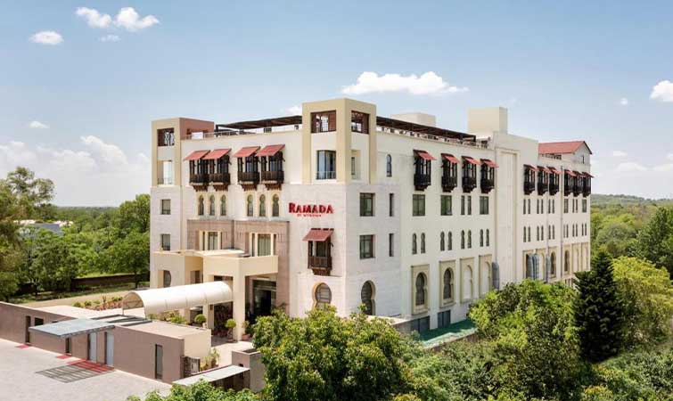 hotel-img