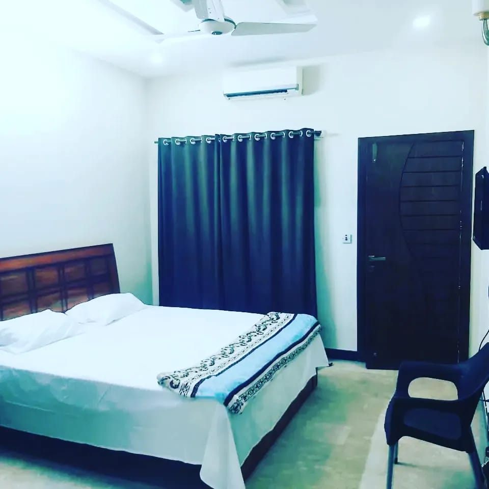 hotel-img