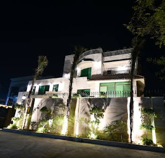 hotel-img