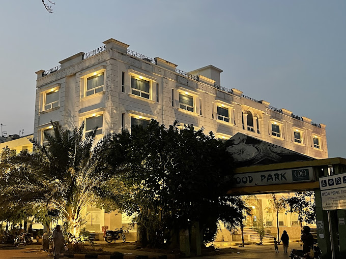 hotel-img