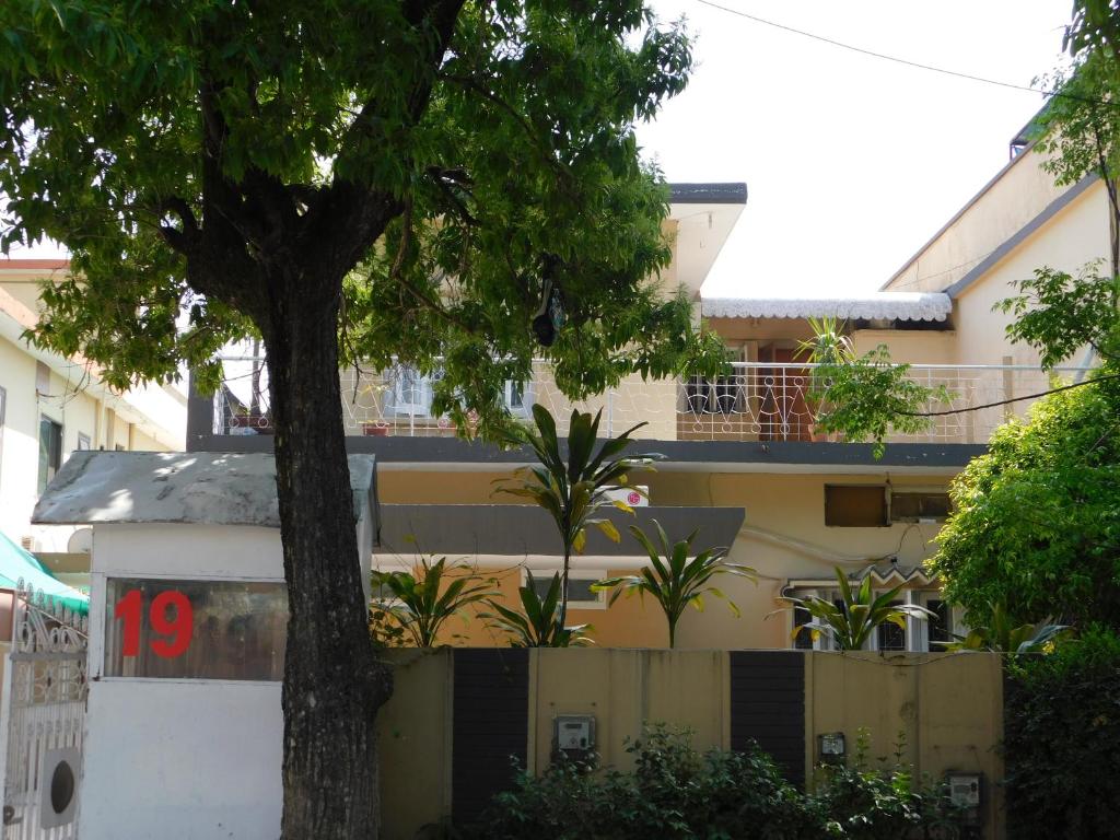 hotel-img
