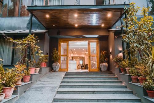 hotel-img
