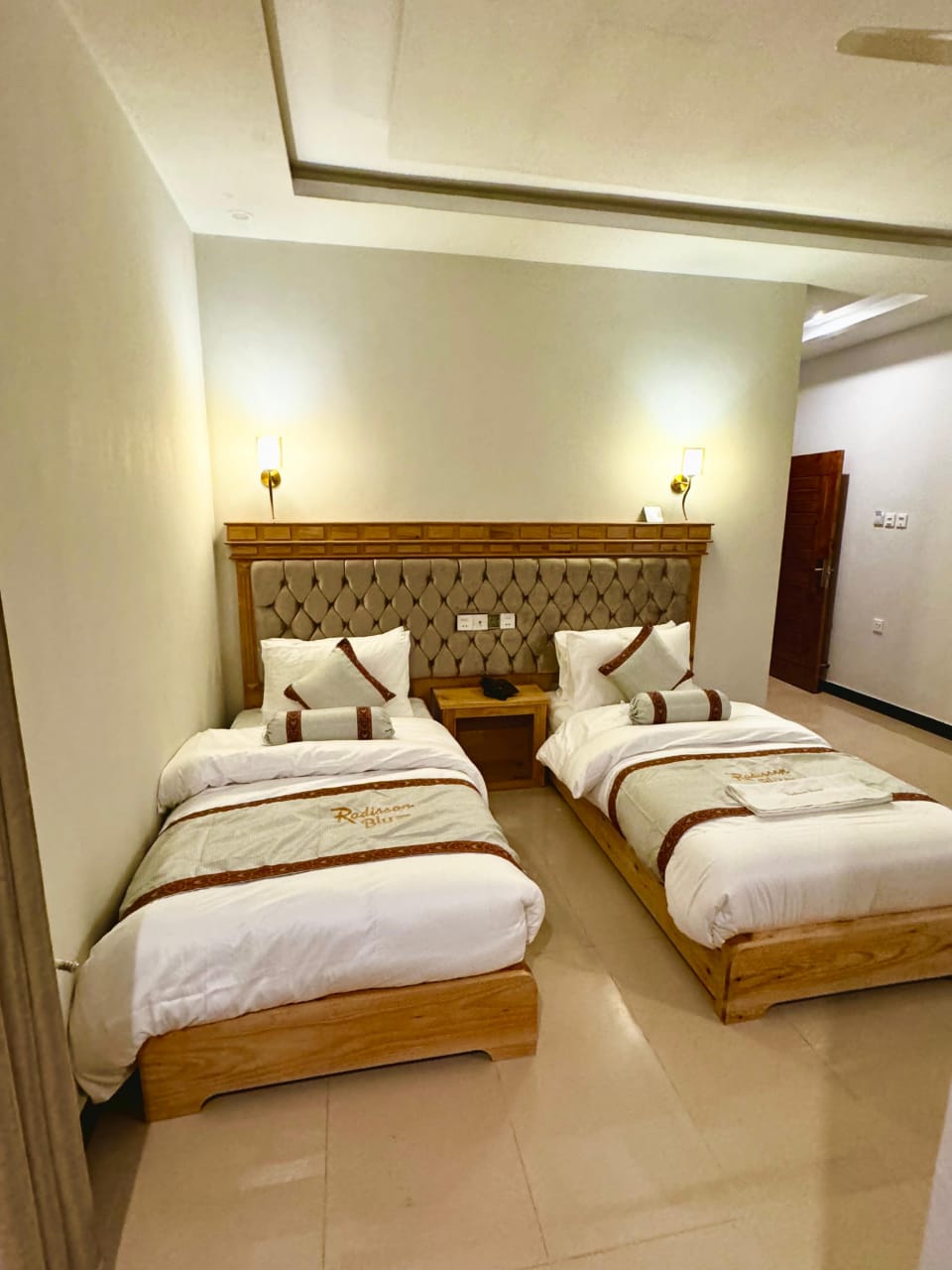 Deluxe Twin Bed