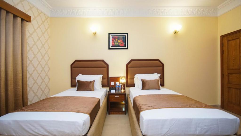 FOUR SQUARE BY WI HOTELS KARACHI 5* (Pakistan) - from US$ 36