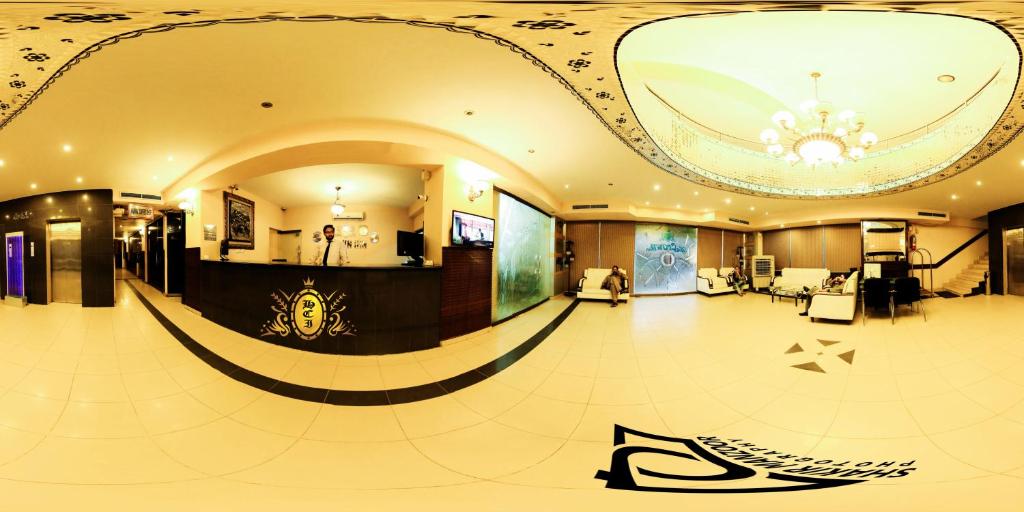 hotel-img