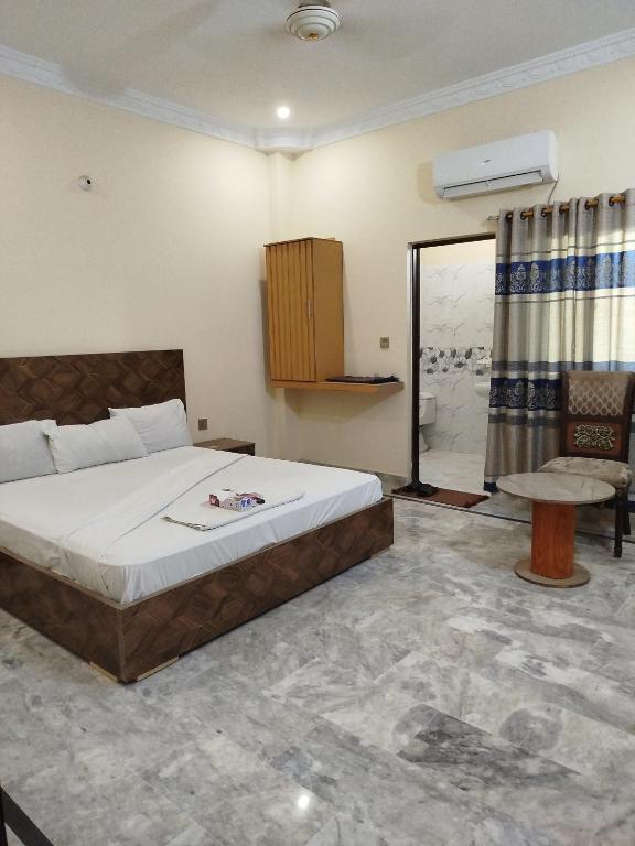 Hotel Crown Plaza Karachi