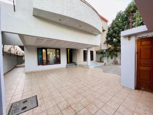 hotel-img