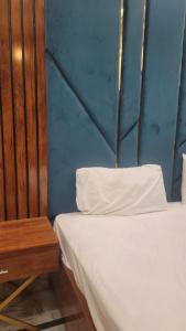 White Rose Guest House Karachi