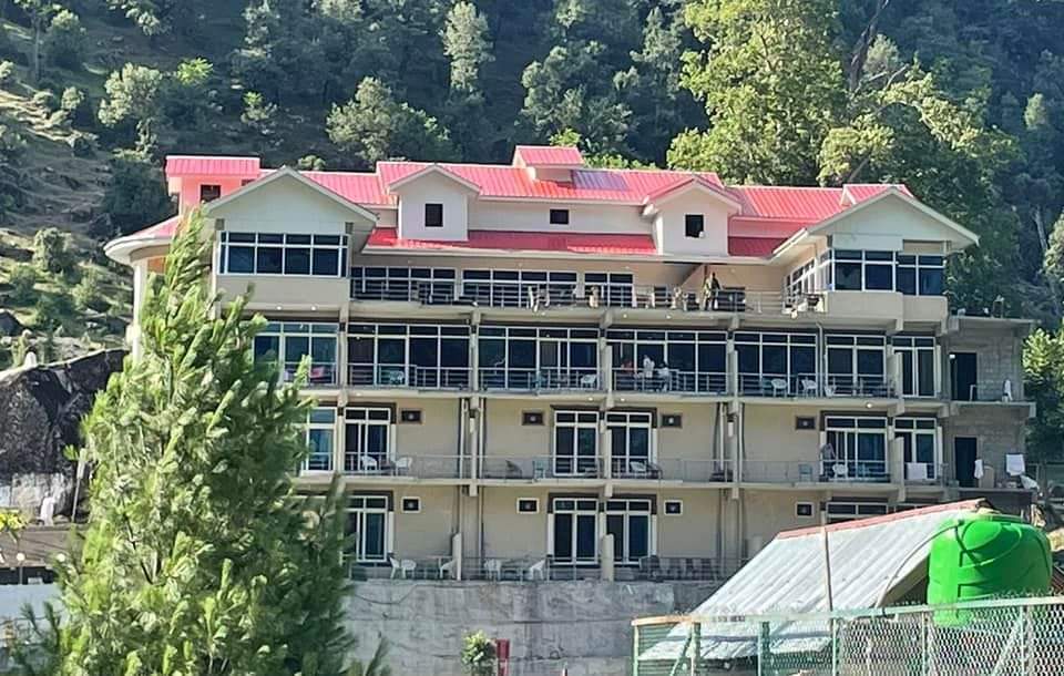 hotel-img
