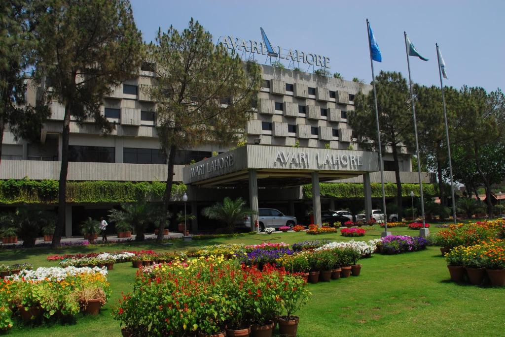 hotel-img