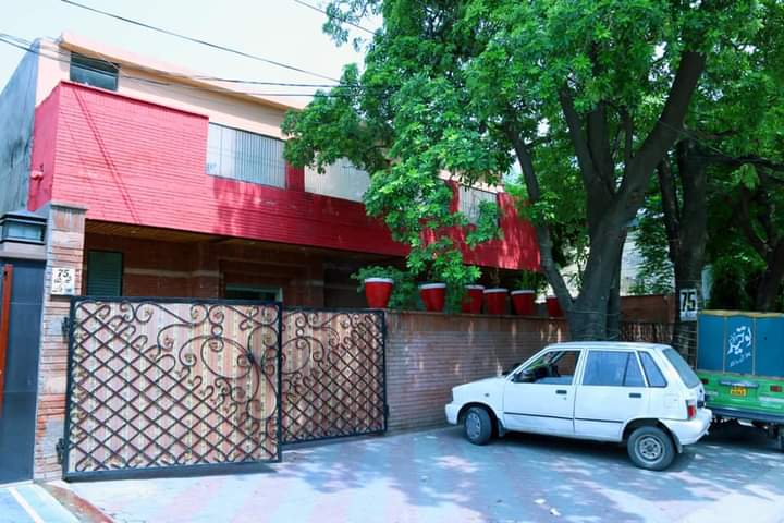 hotel-img