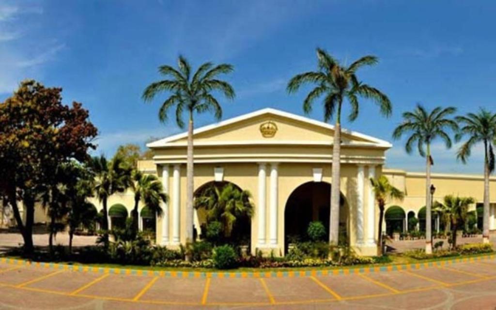 hotel-img