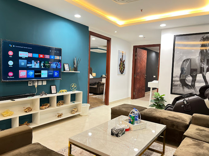 Gold crest Luxury Apartments by Airhomes hotel