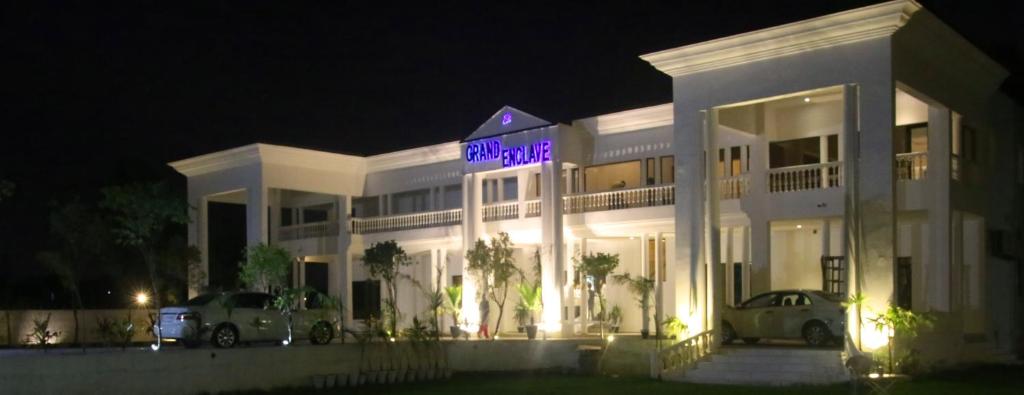 hotel-img