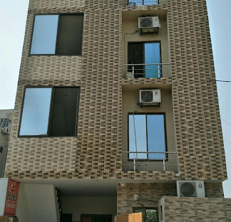 hotel-img